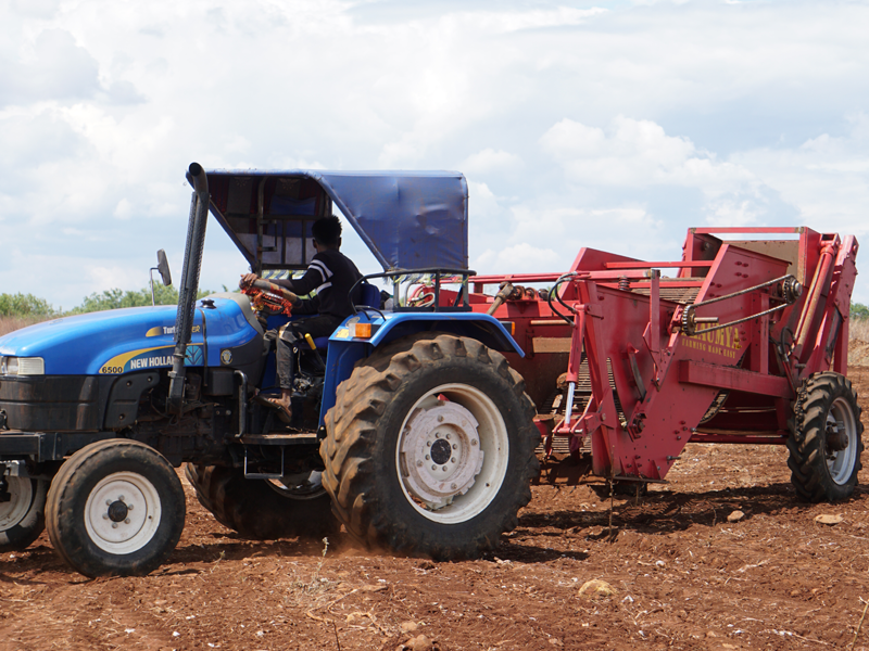 Rudra Stone Picker Machine