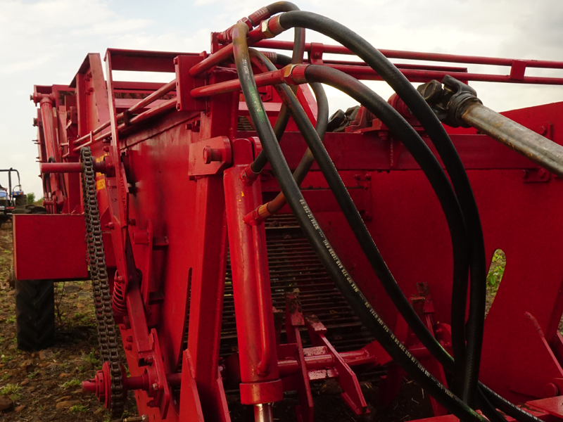 Rudra Stone Picker Machine